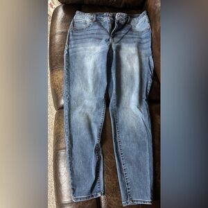 Ladies Maurice’s High Rise Jeggings, Larhe Regular.  EUC.